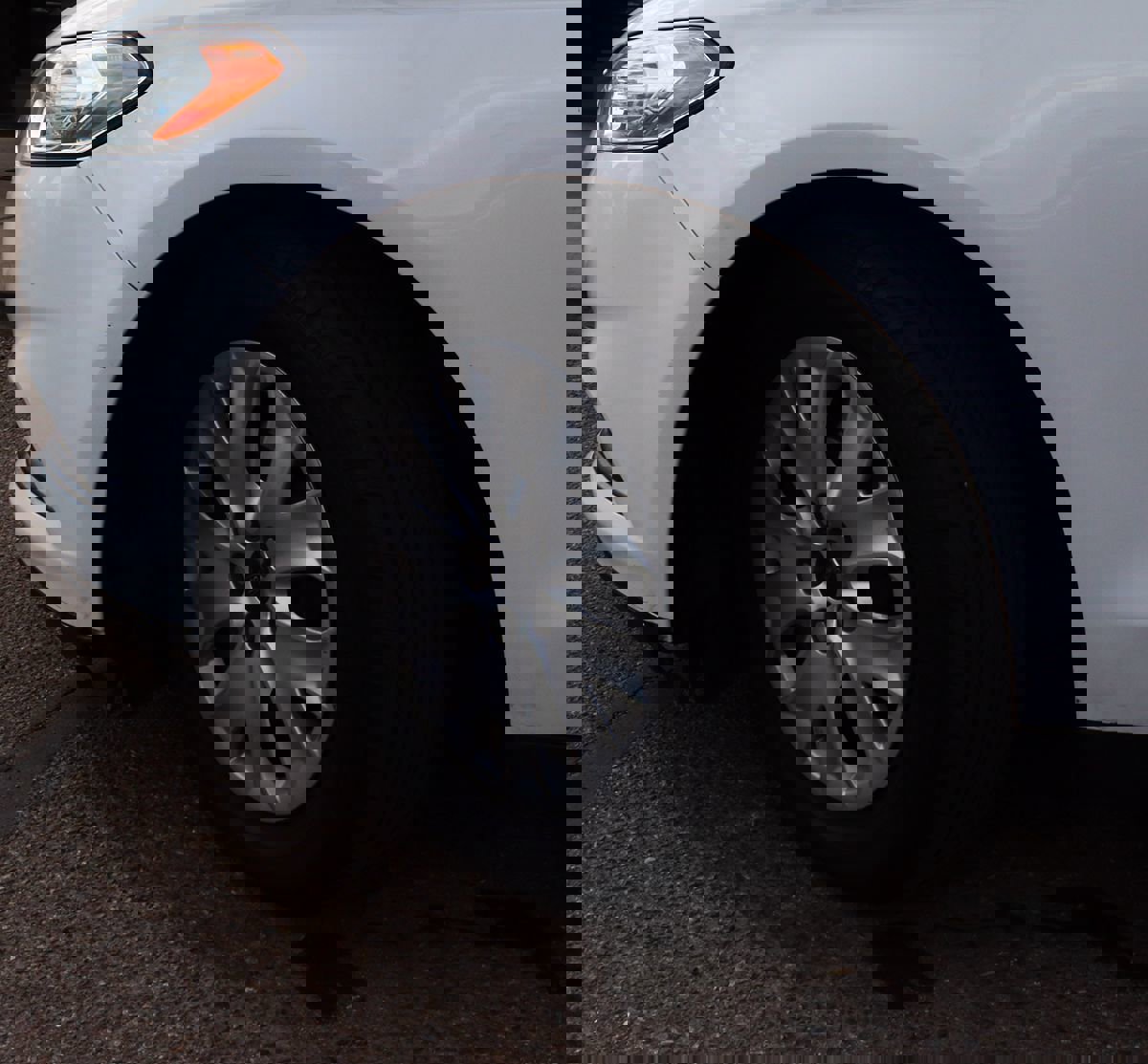 Used 2014 Ford Fusion S image 5