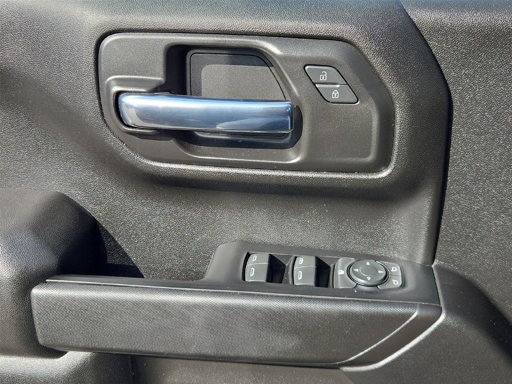 Certified 2022 Chevrolet Silverado 1500 Custom RWD image 15