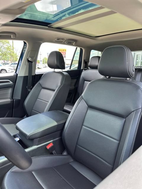 Used 2023 Volkswagen Atlas SE w/ Panoramic Sunroof Package FWD image 21