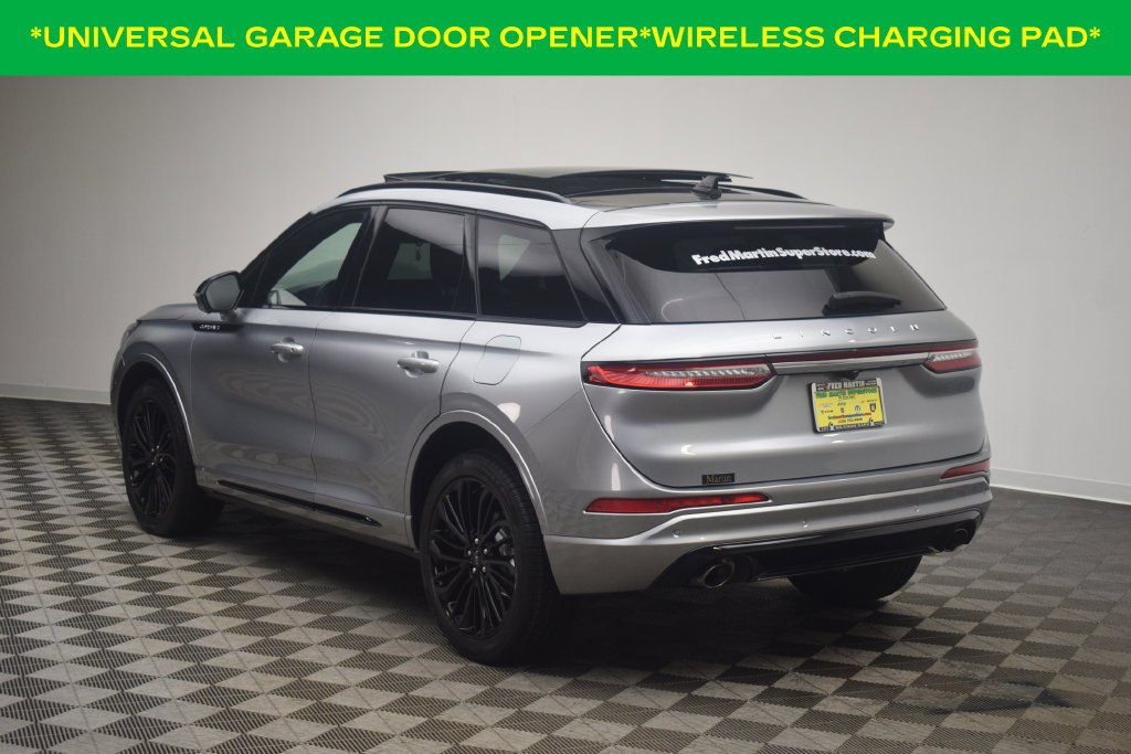 Used 2023 Lincoln Corsair Reserve w/ Equipment Group 201A AWD/4WD image 4