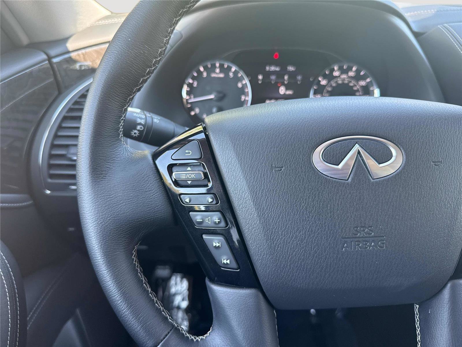 Certified 2024 INFINITI QX80 Luxe w/ Cargo Package AWD/4WD image 18