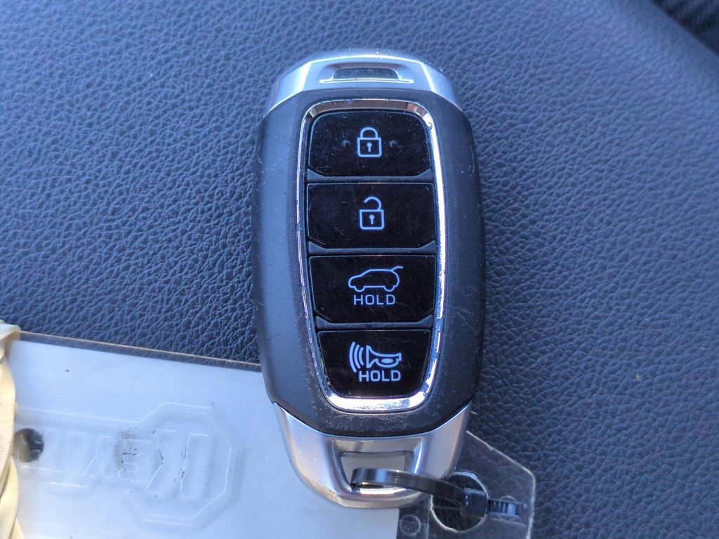 Used 2019 Hyundai Kona SEL image 32