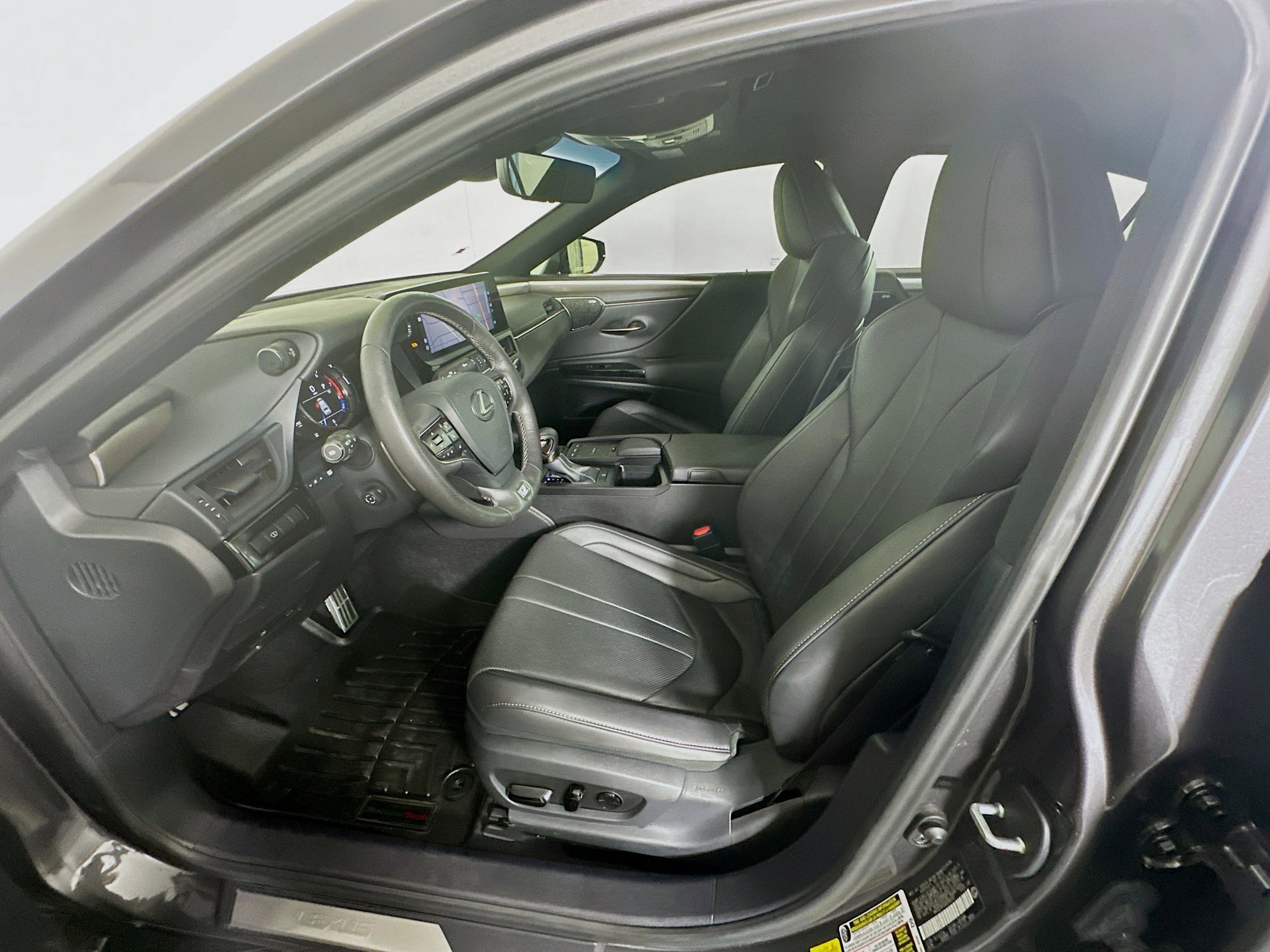 Used 2022 Lexus ES 350 F Sport image 13