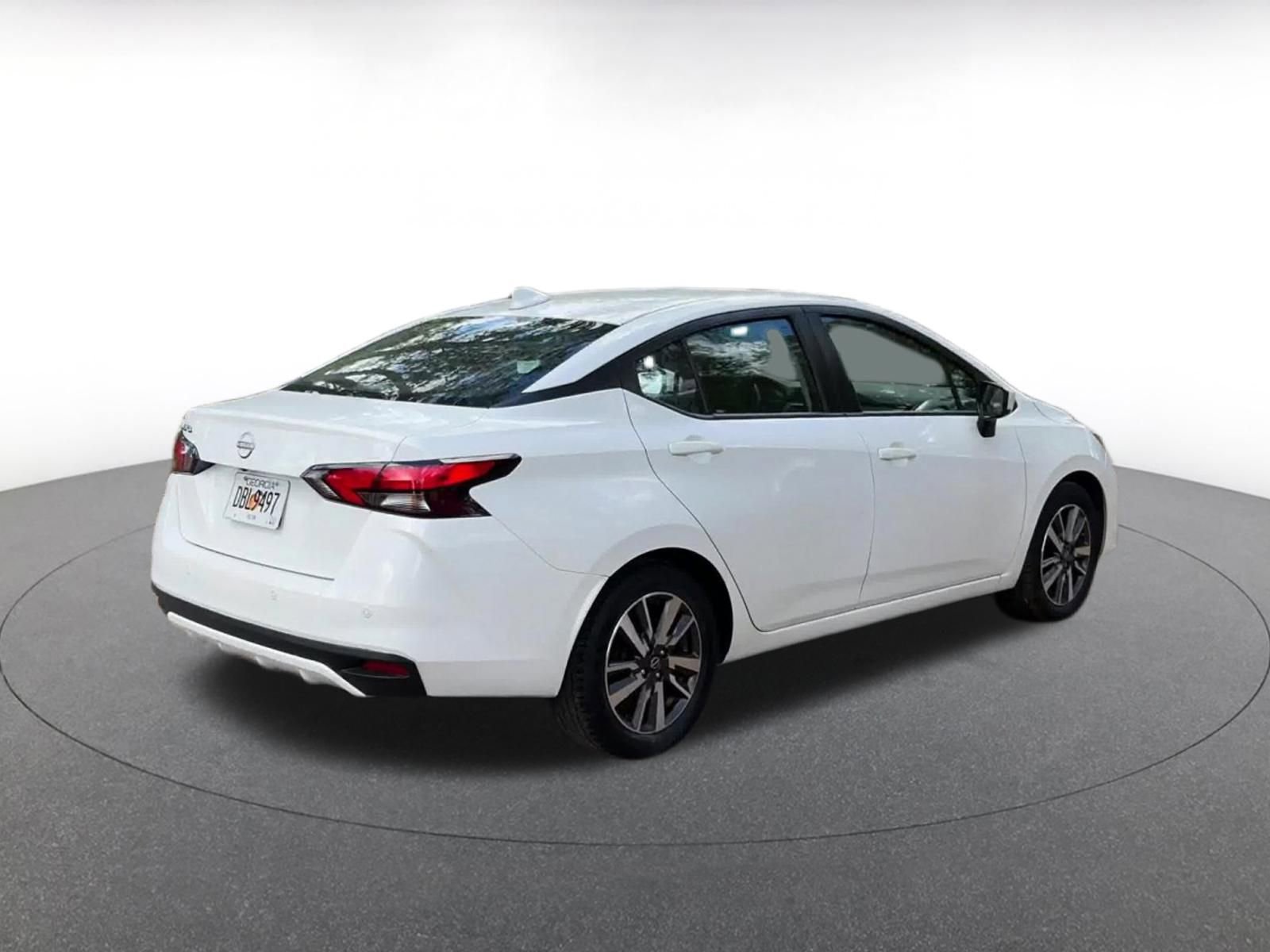 Used 2025 Nissan Versa SV FWD image 12