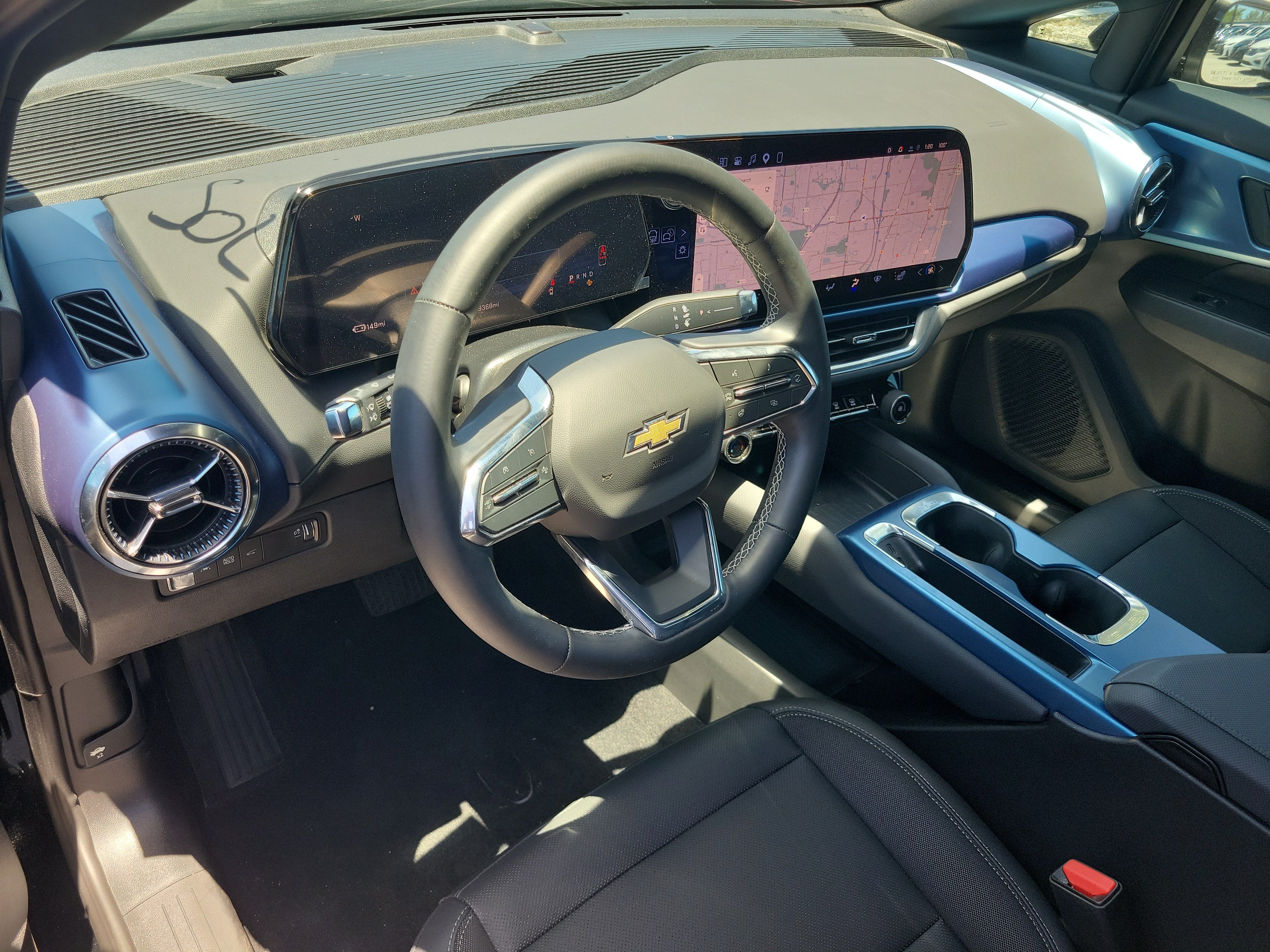 Used 2024 Chevrolet Equinox EV LT FWD image 12