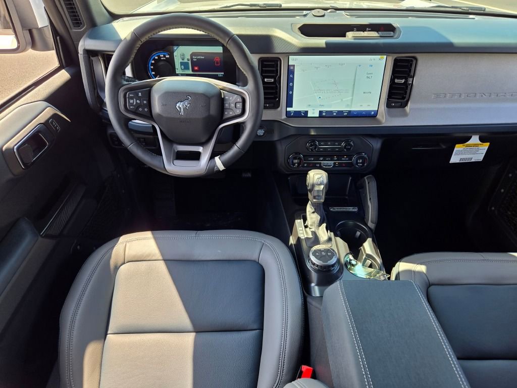 Used 2024 Ford Bronco Outer Banks image 18