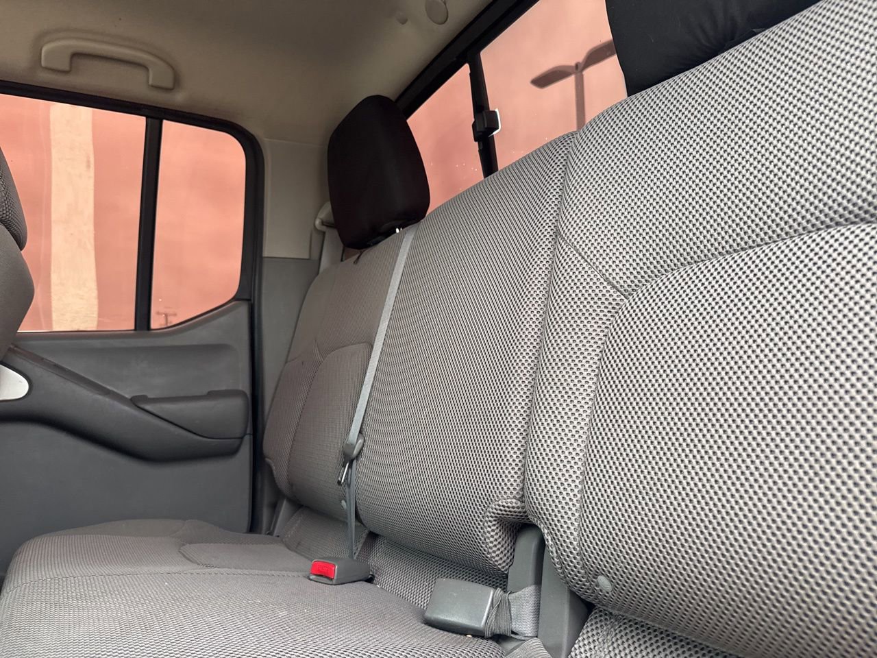 Used 2015 Nissan Frontier SV RWD image 33