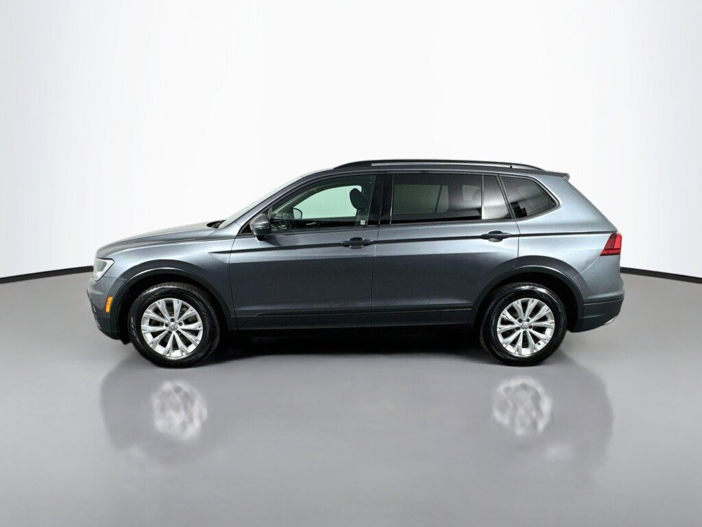 Used 2019 Volkswagen Tiguan S w/ 3rd Row Seat Package AWD/4WD image 2