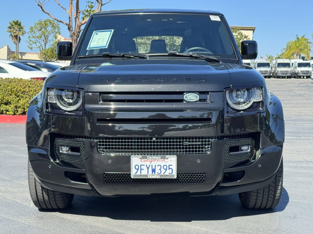 Used 2023 Land Rover Defender 130 X-Dynamic SE image 3