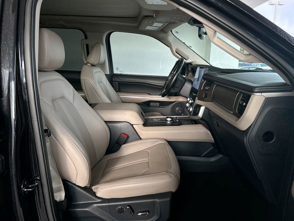 Used 2024 Ford Expedition Max Limited image 37