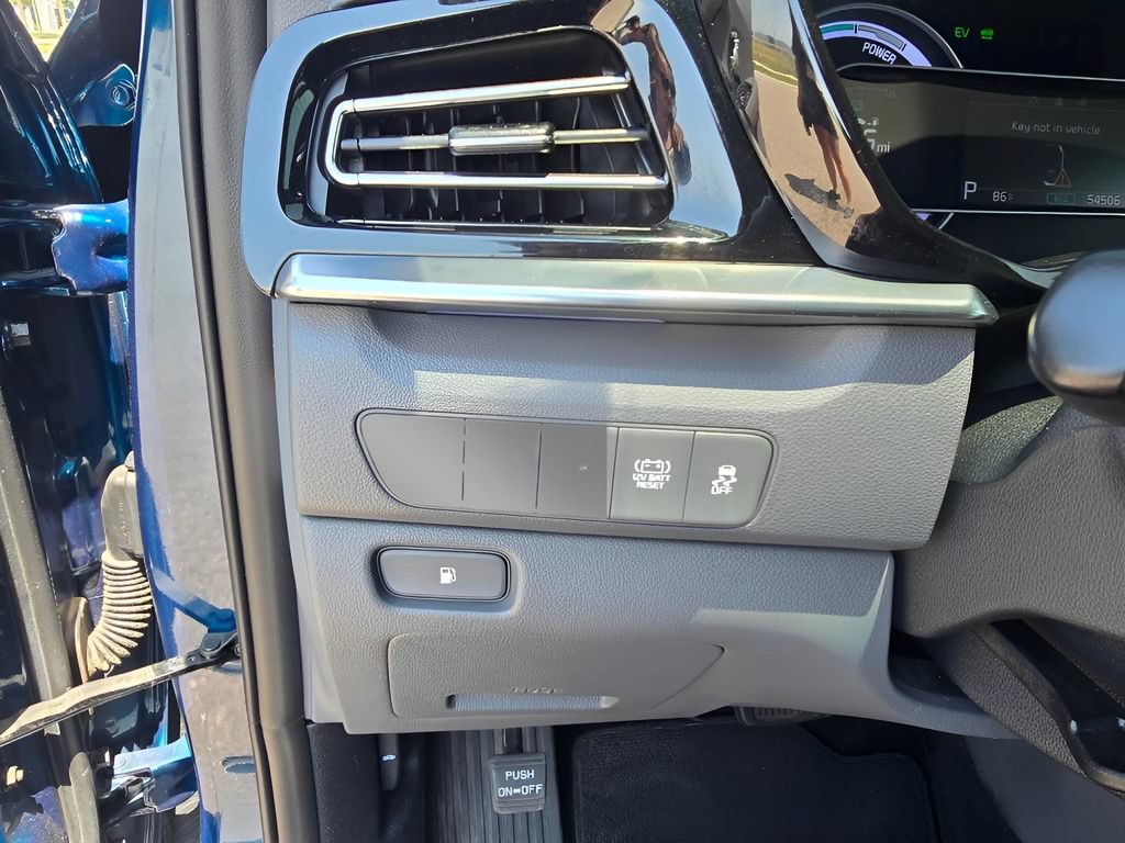 Used 2021 Kia Niro LXS FWD image 15