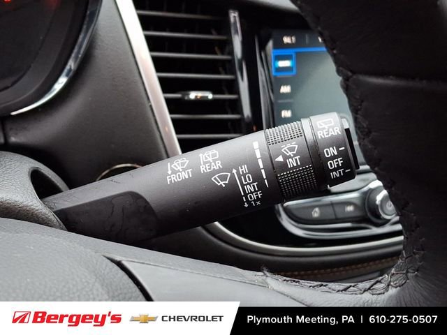 Certified 2022 Chevrolet Trax LT w/ LT Convenience Package image 27