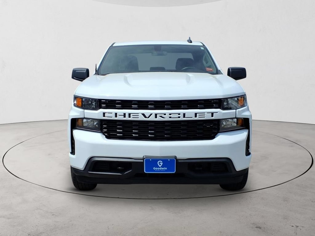 Certified 2022 Chevrolet Silverado 1500 Custom AWD/4WD image 2