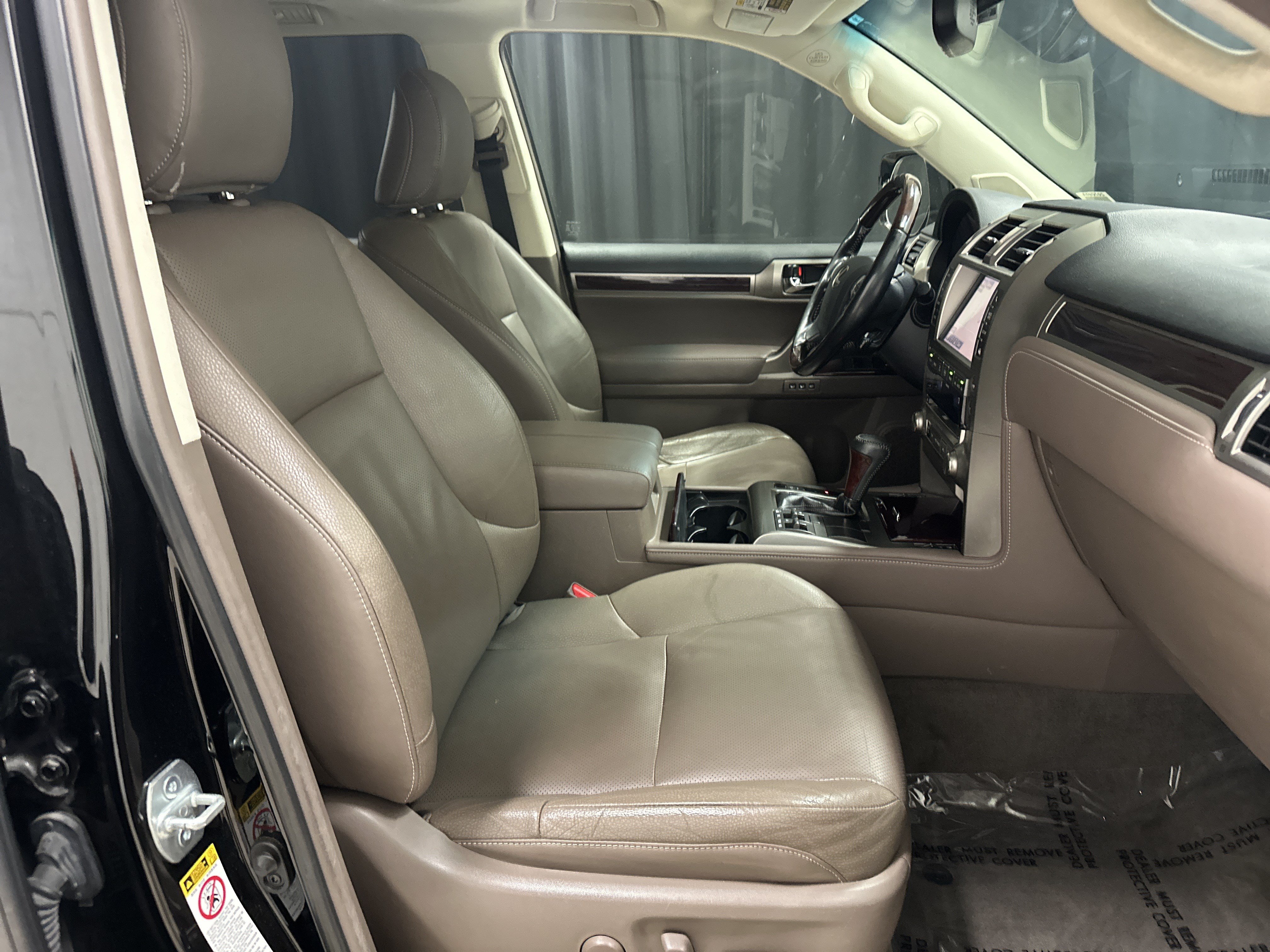 Used 2017 Lexus GX 460 AWD/4WD image 34