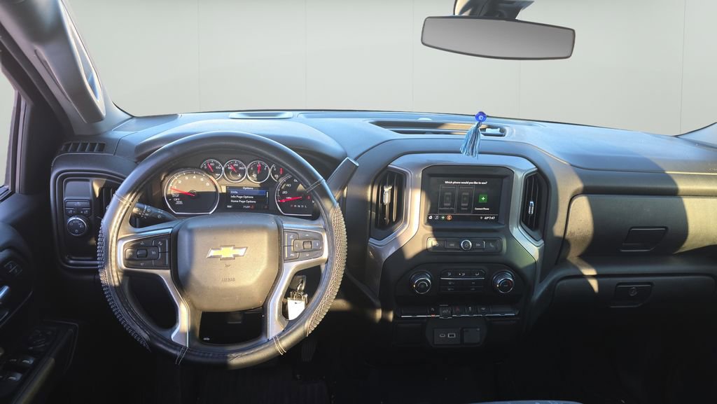 Used 2022 Chevrolet Silverado 1500 Custom w/ Safety Confidence Package image 11