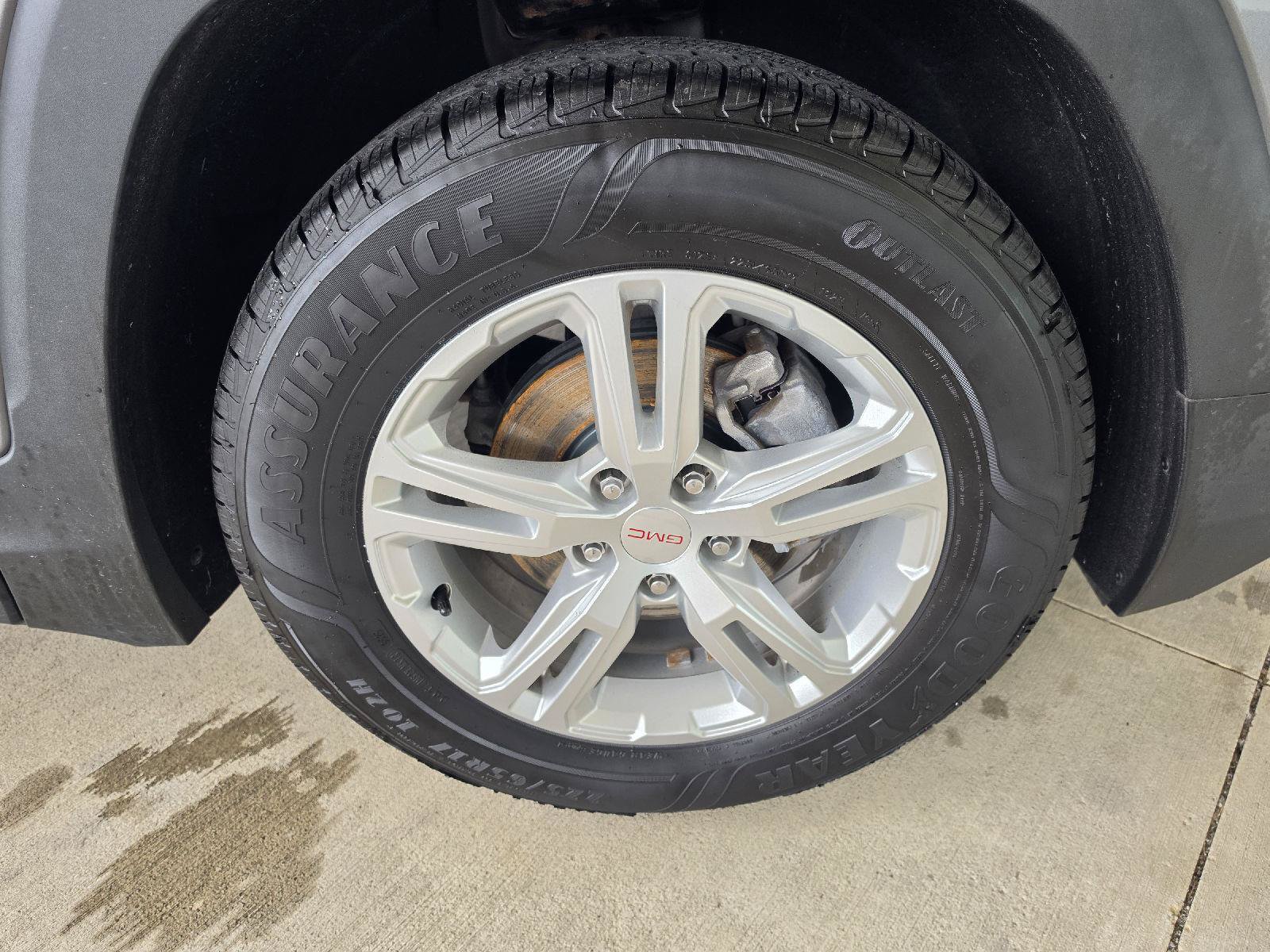 Used 2018 GMC Terrain SLE w/ Driver Convenience Package FWD image 6
