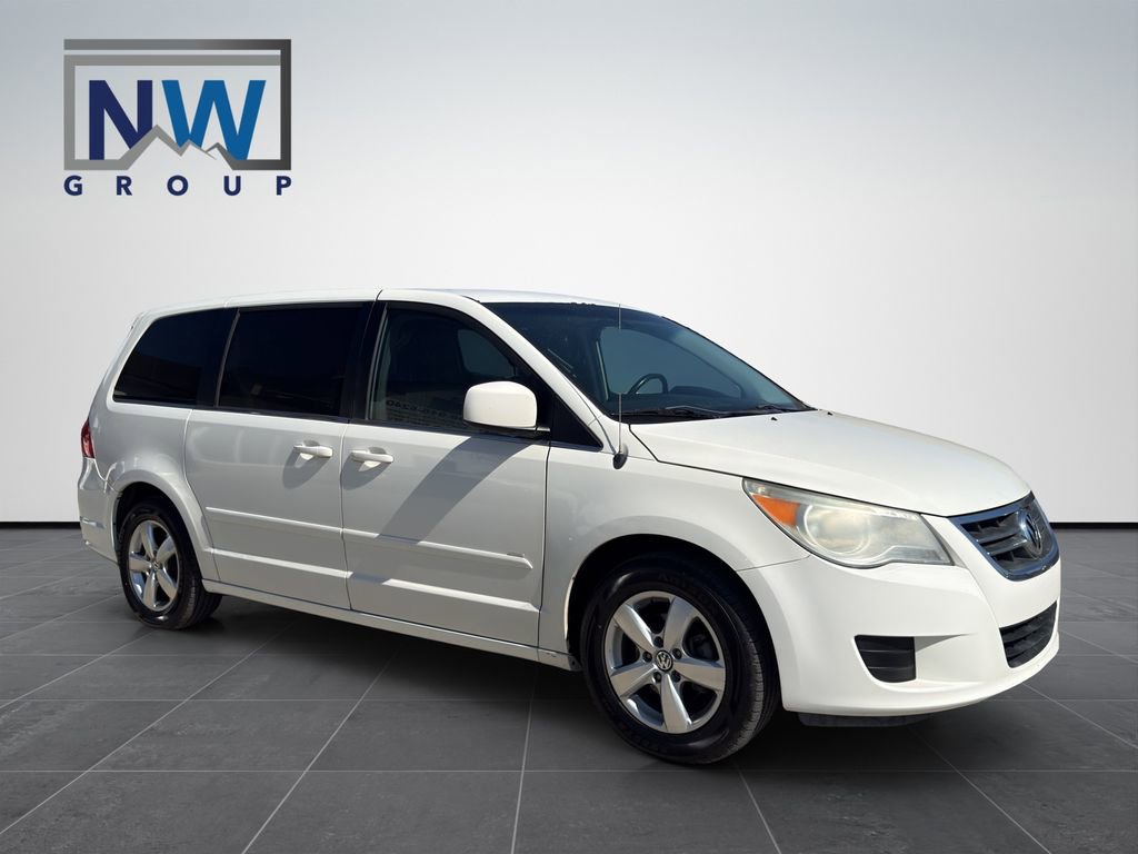 Used 2009 Volkswagen Routan SEL image 8