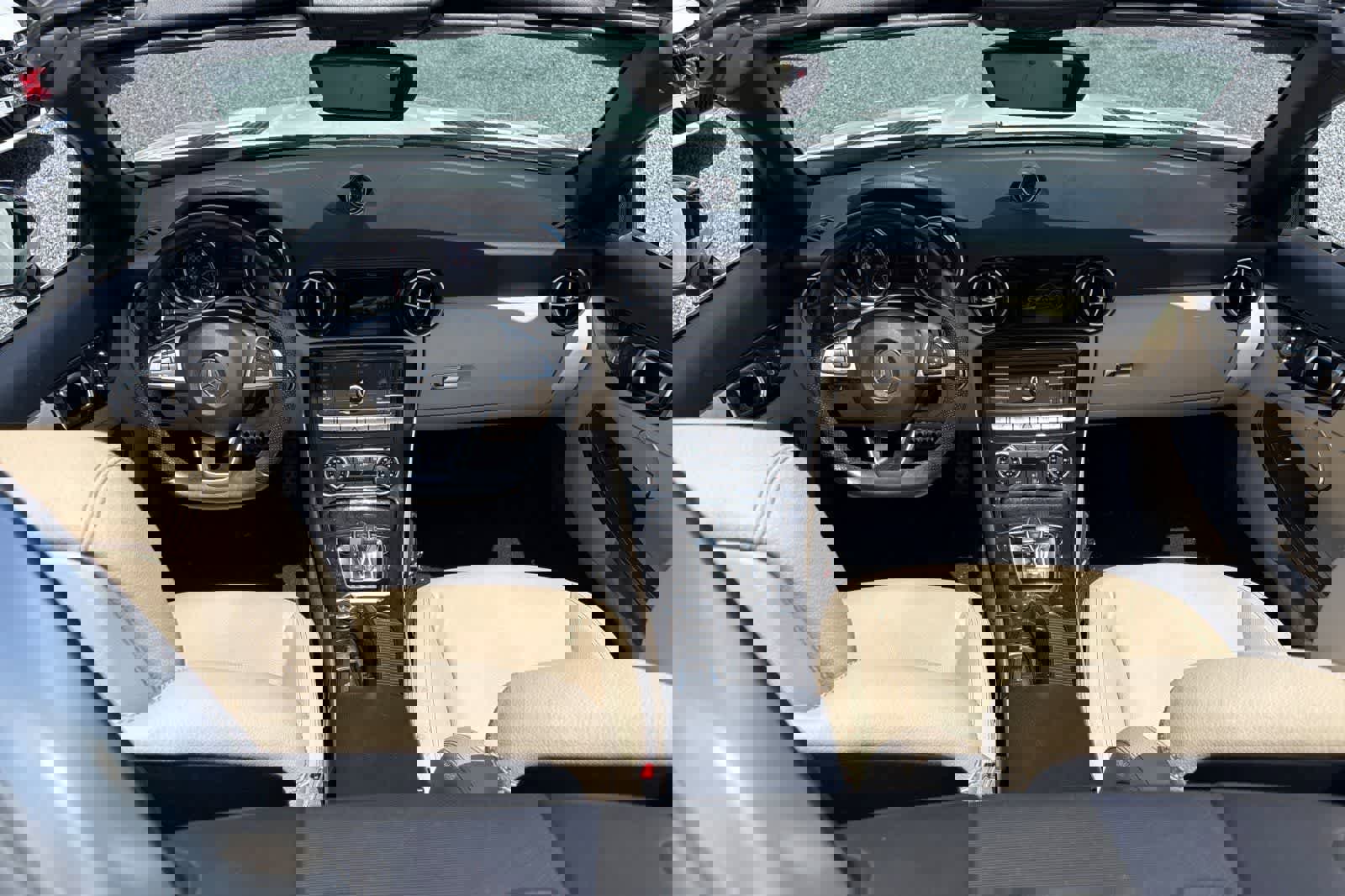 Used 2019 Mercedes-Benz SLC 300 image 4