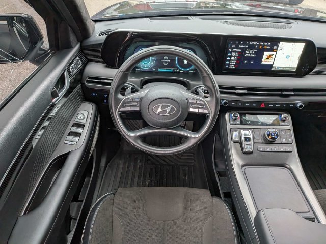 Used 2025 Hyundai Palisade Calligraphy AWD/4WD image 18