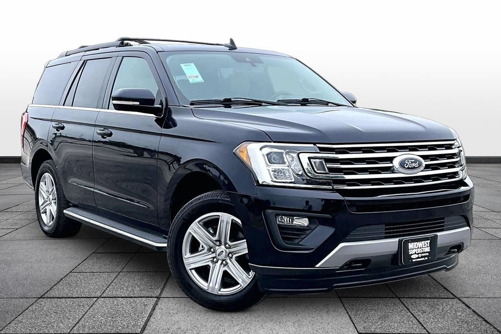 Used 2021 Ford Expedition XLT AWD/4WD image 2