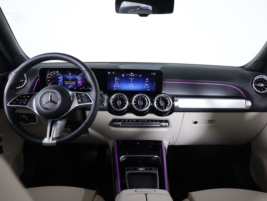 Certified 2026 Mercedes-Benz GLB 250 4MATIC image 43