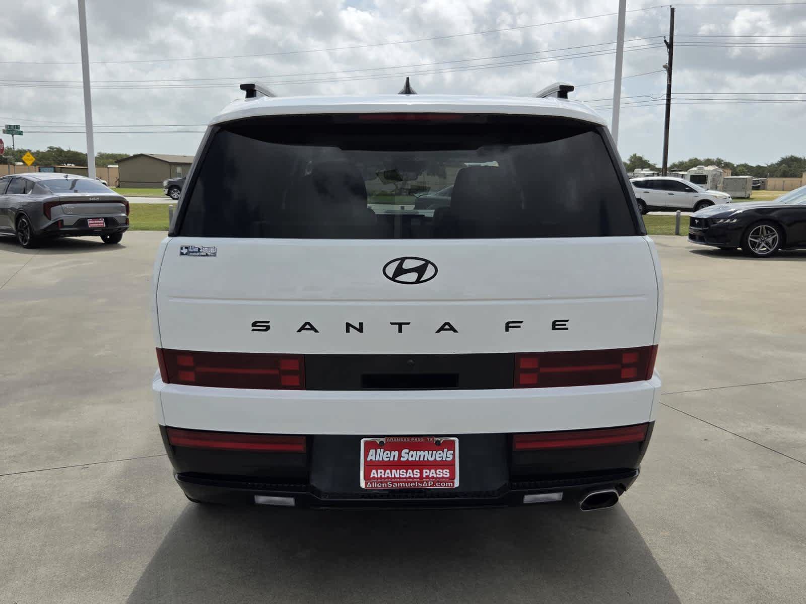 Used 2024 Hyundai Santa Fe Calligraphy FWD image 4