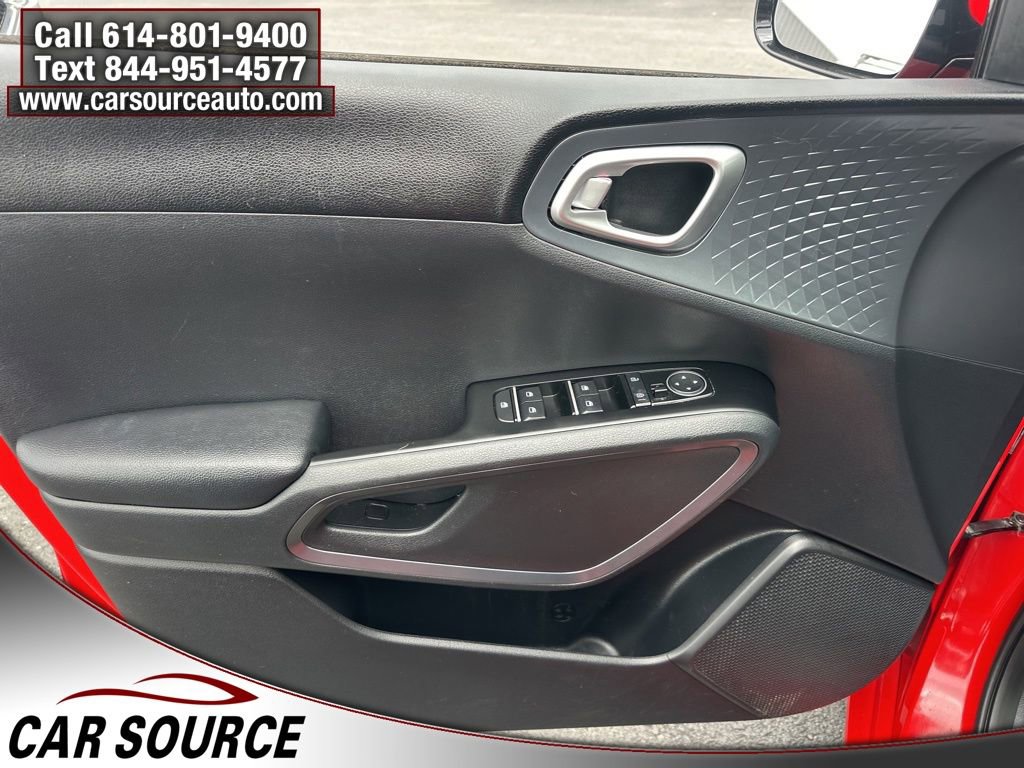 Used 2020 Kia Soul GT-Line w/ Option Group 015 FWD image 10
