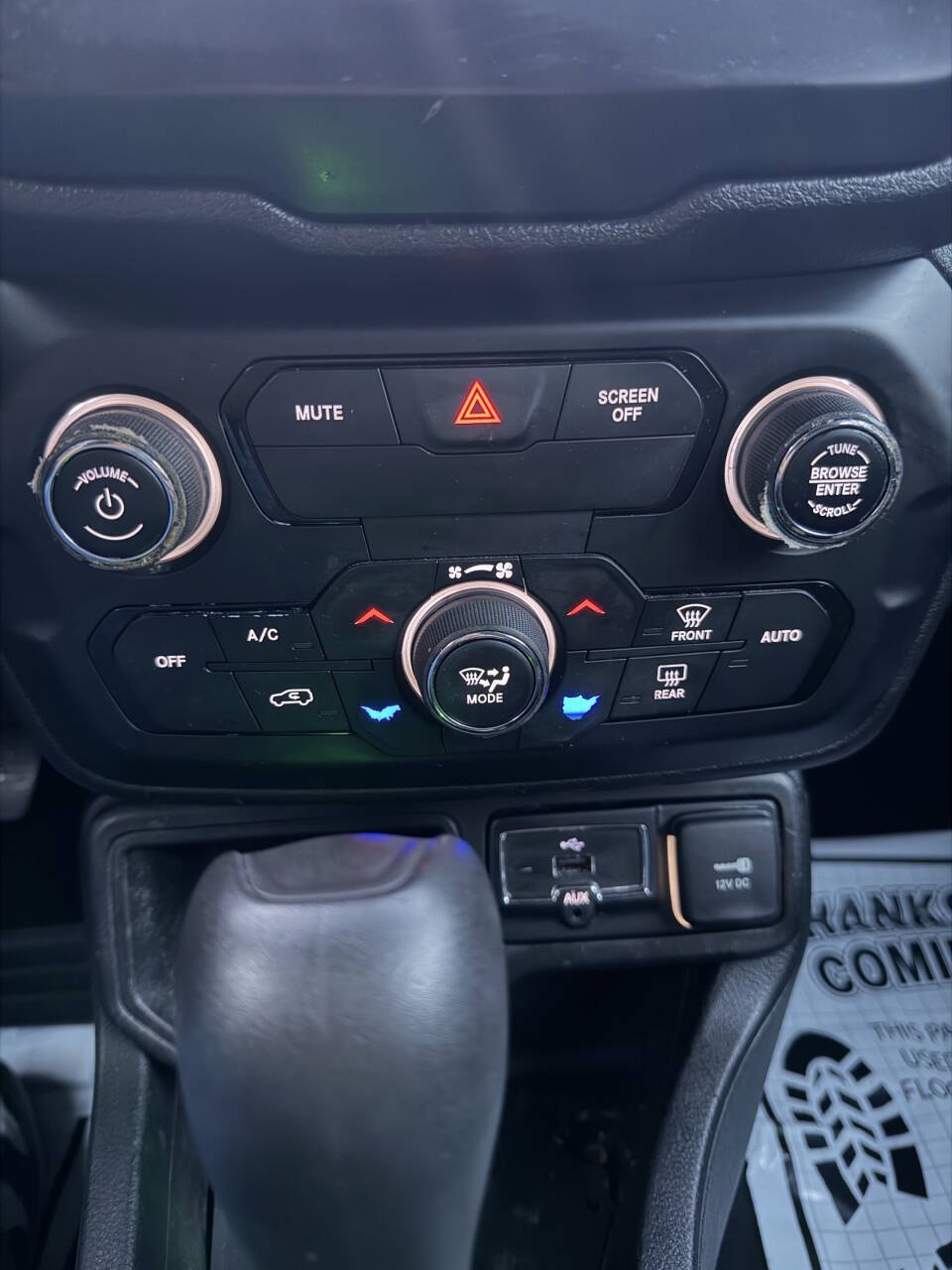 Used 2018 Jeep Renegade Altitude FWD image 14