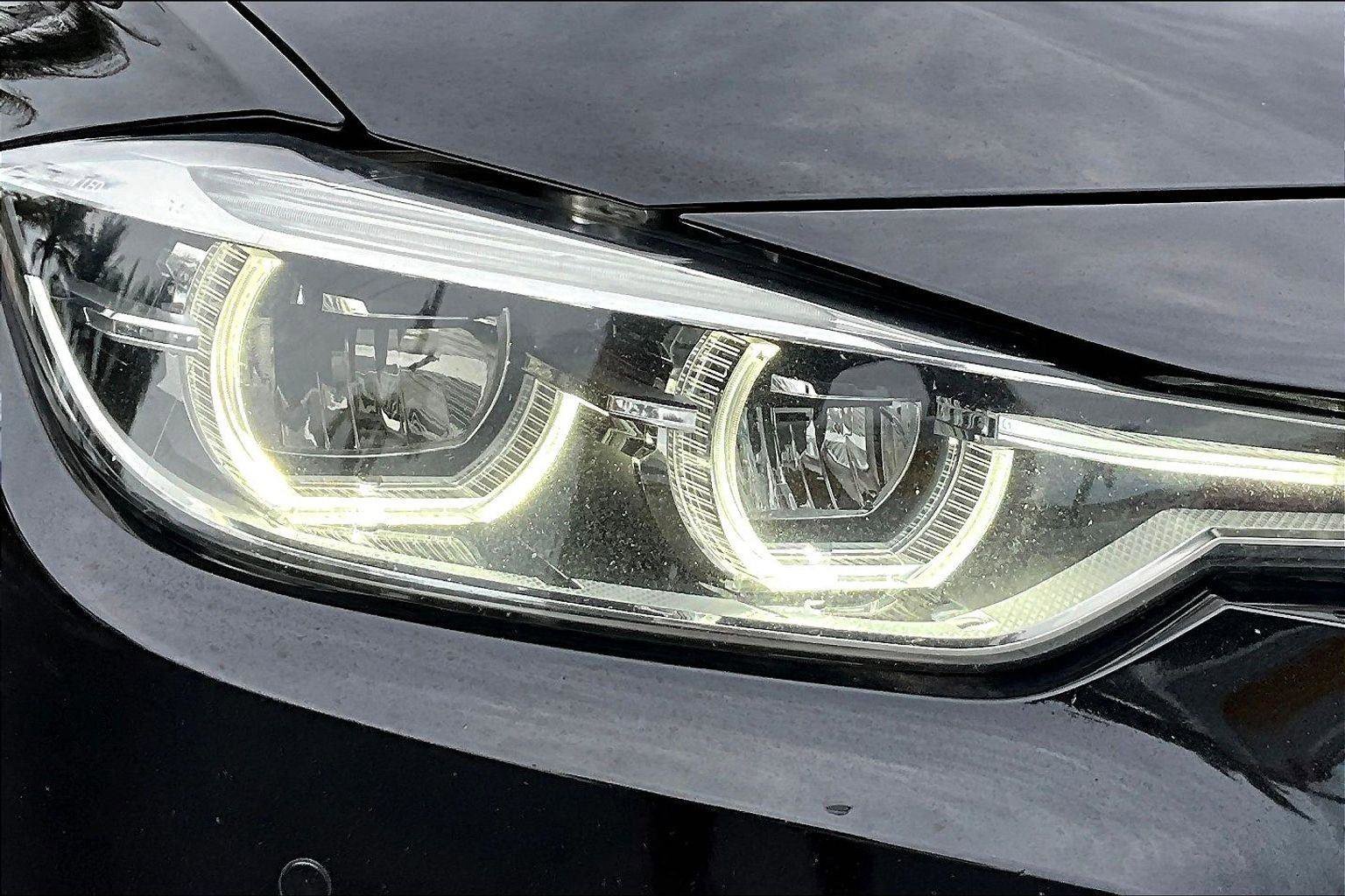 Used 2016 BMW 340i xDrive Sedan AWD/4WD image 34