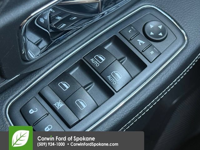 Used 2019 RAM 1500 Laramie RWD image 19