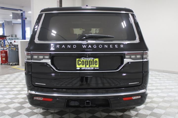 Used 2022 Jeep Grand Wagoneer Series III image 10