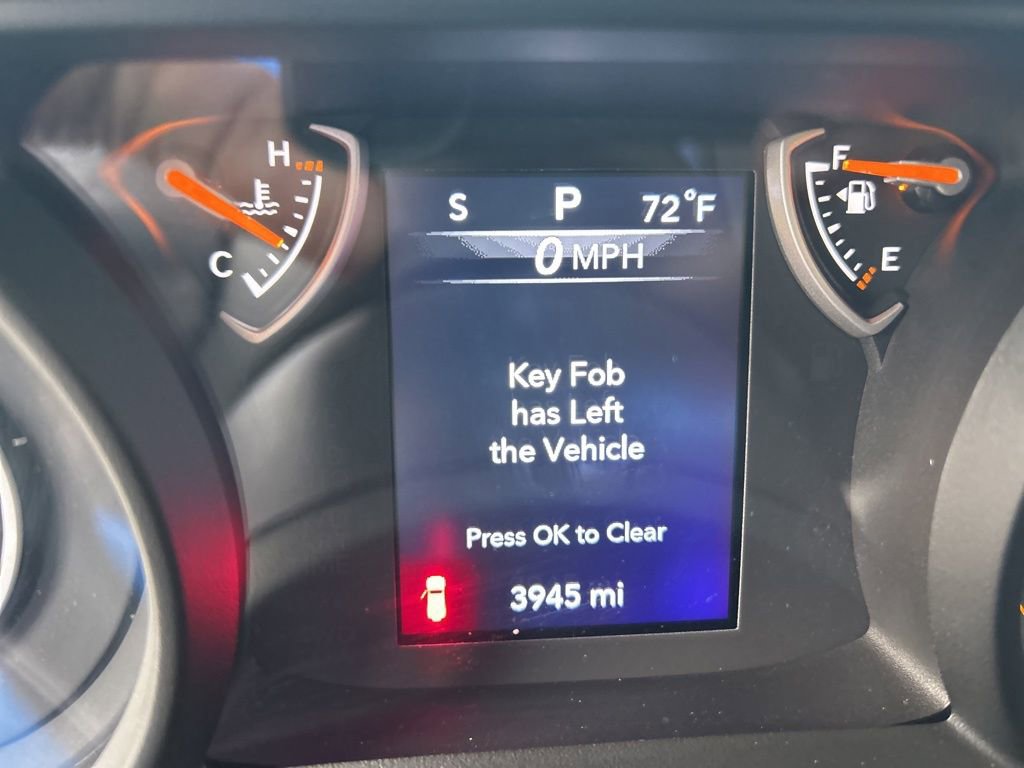 Used 2025 Jeep Wrangler Sport AWD/4WD image 40