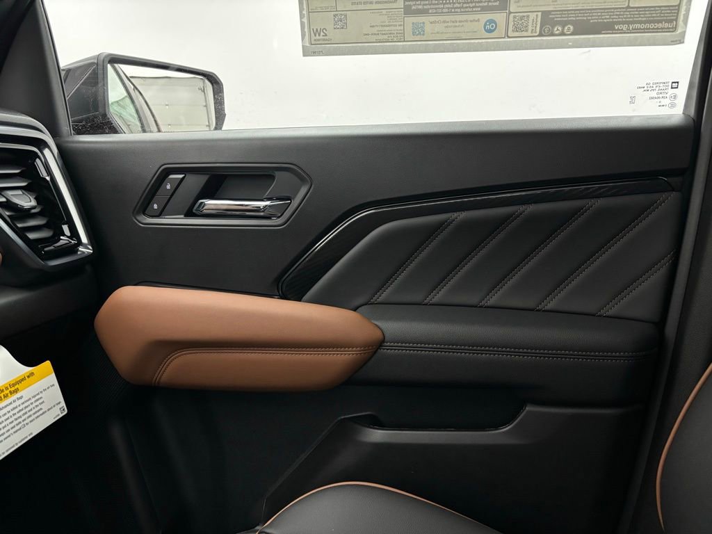 New 2026 GMC Canyon AT4 w/ Technology Plus Package image 40