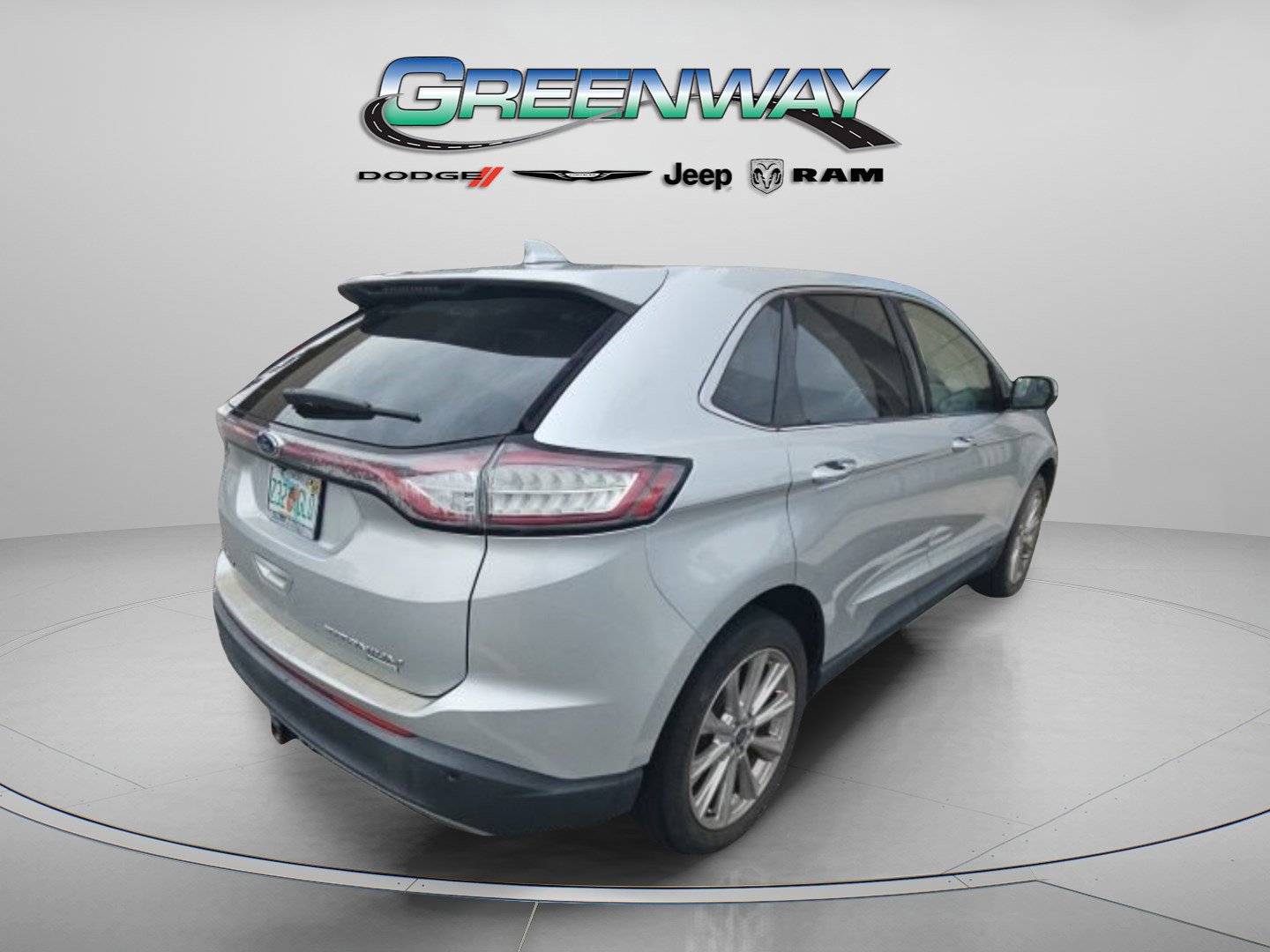 Used 2018 Ford Edge Titanium w/ Equipment Group 301A FWD image 6