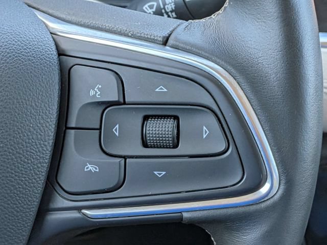 Certified 2022 Buick Encore GX Essence w/ Advanced Technology Package FWD image 27