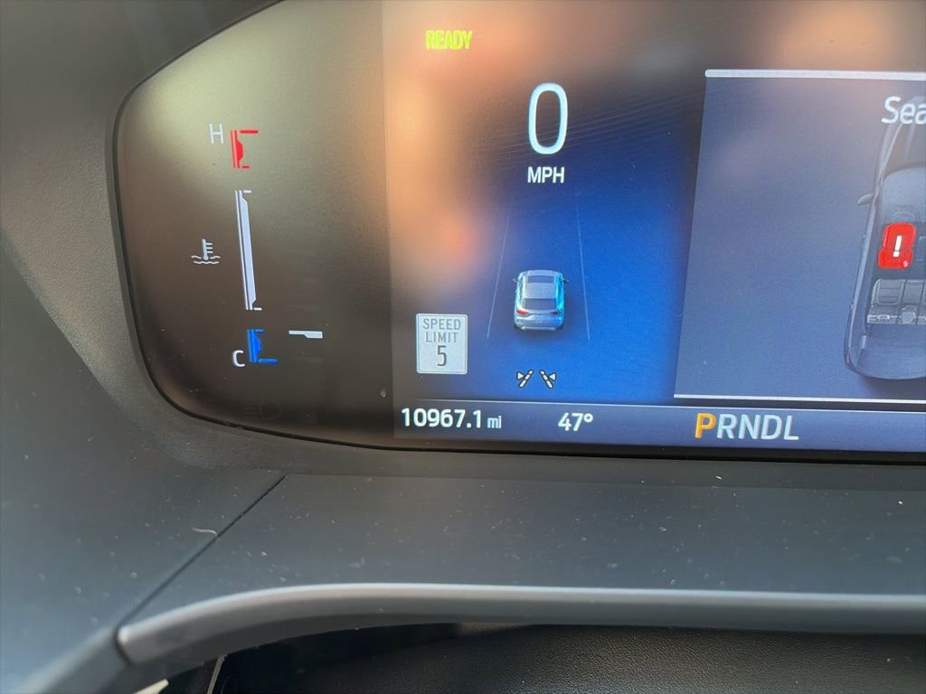 Used 2025 Ford Escape SE image 16