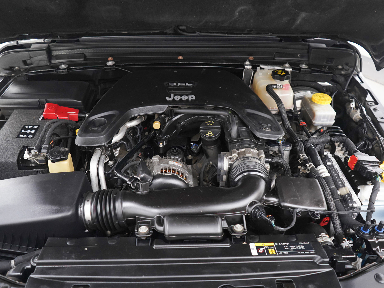 Used 2018 Jeep Wrangler Unlimited Rubicon w/ Dual Top Group image 30