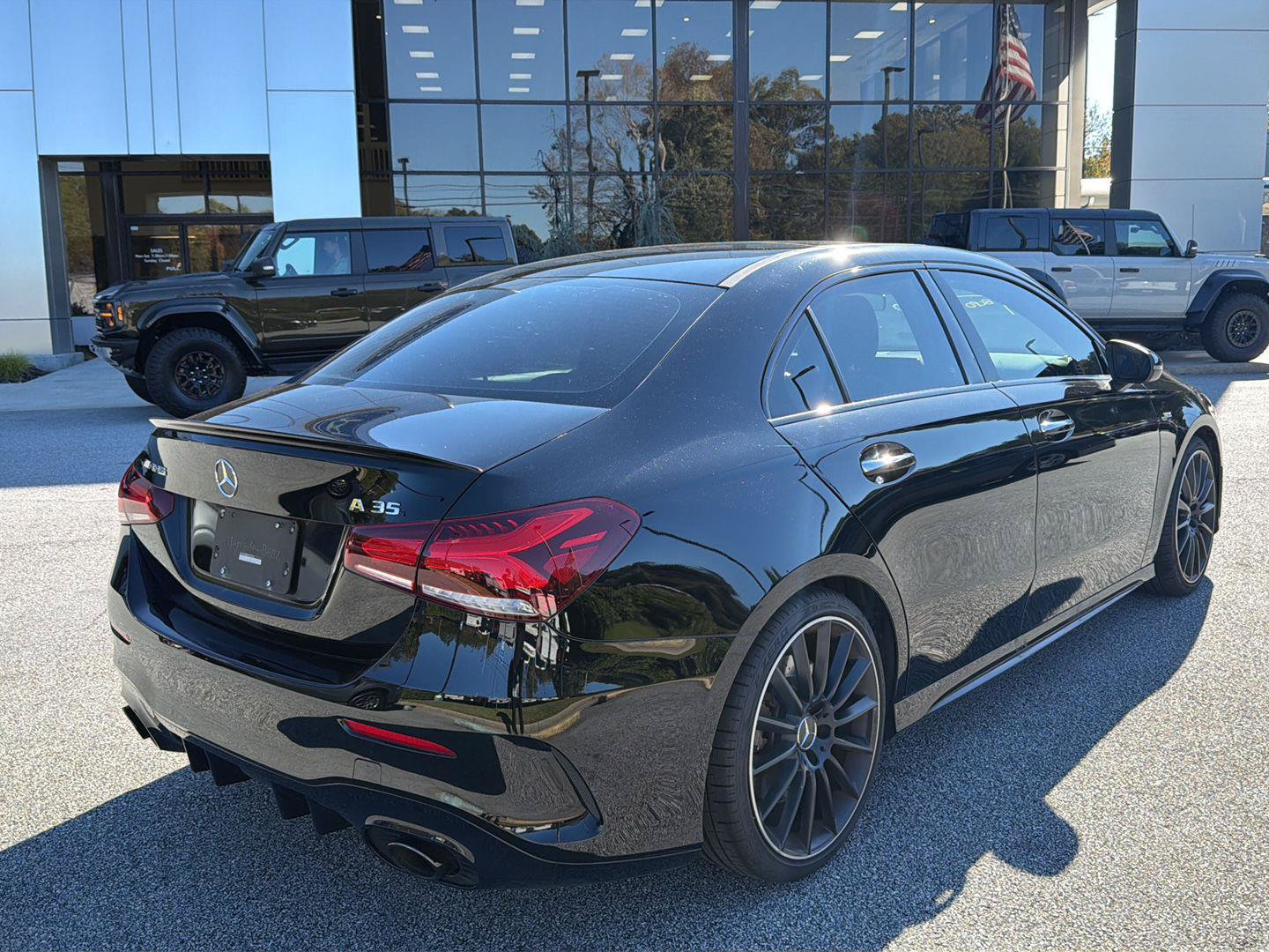 Used 2021 Mercedes-Benz A 35 AMG 4MATIC image 2