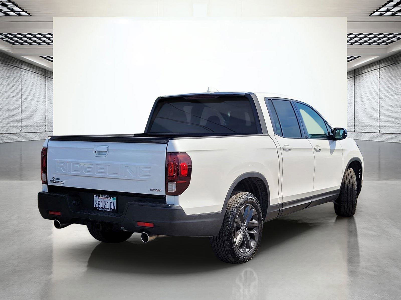 Used 2025 Honda Ridgeline Sport image 7