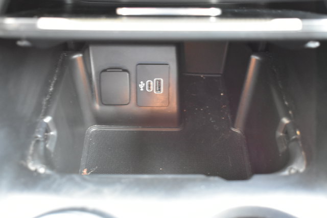 Used 2025 Ford Explorer Active w/ Active Comfort Package AWD/4WD image 29