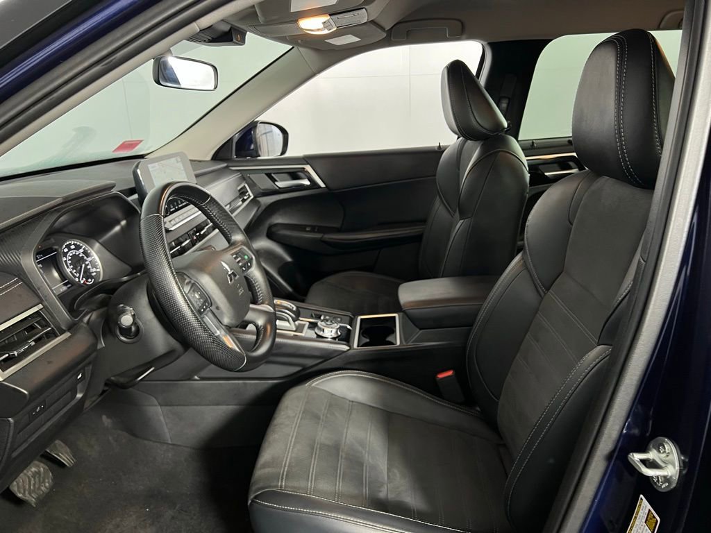 Used 2024 Mitsubishi Outlander SE image 23