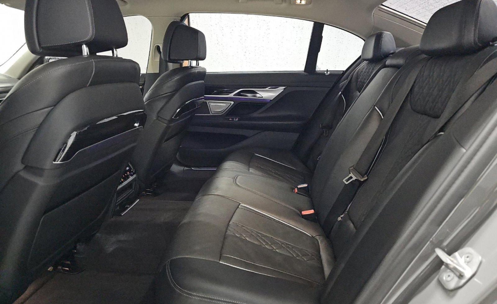 Used 2022 BMW 740i xDrive w/ Premium Package AWD/4WD image 10