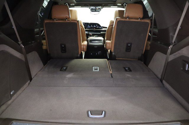 Used 2021 Cadillac Escalade Sport w/ Driver Assist Tech Package AWD/4WD image 44