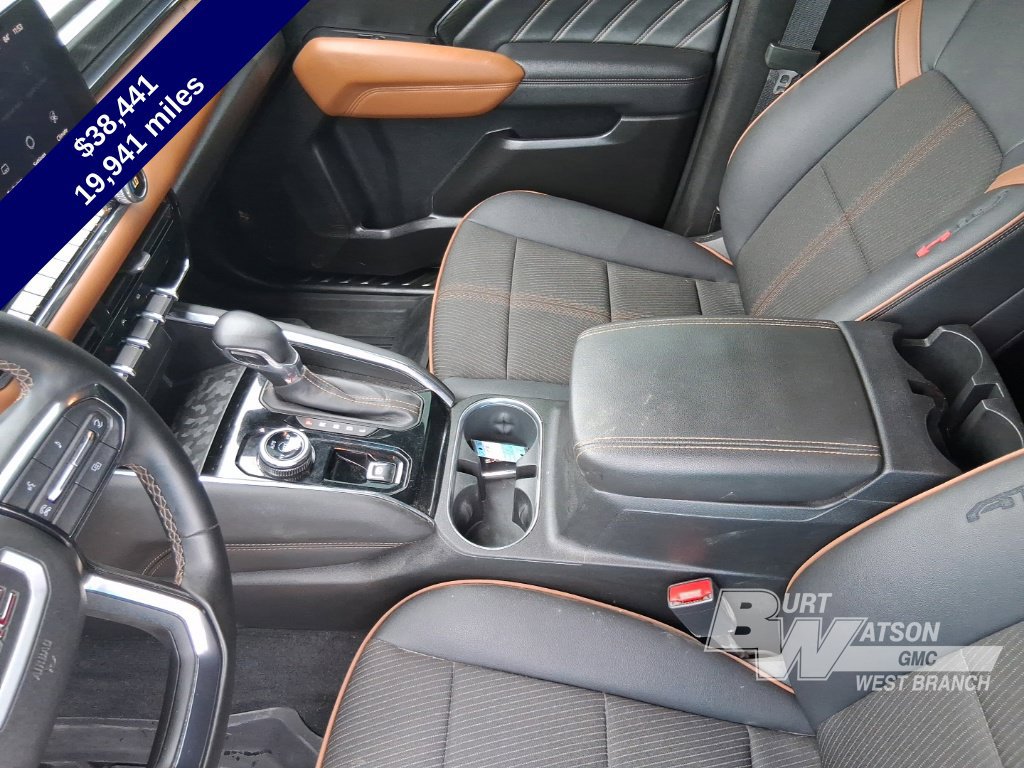 Used 2024 GMC Canyon AT4 w/ Canyon Safety Plus Package AWD/4WD image 29