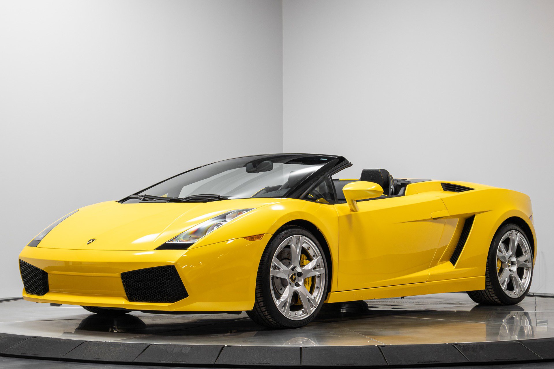 Used 2007 Lamborghini Gallardo Spyder image 2