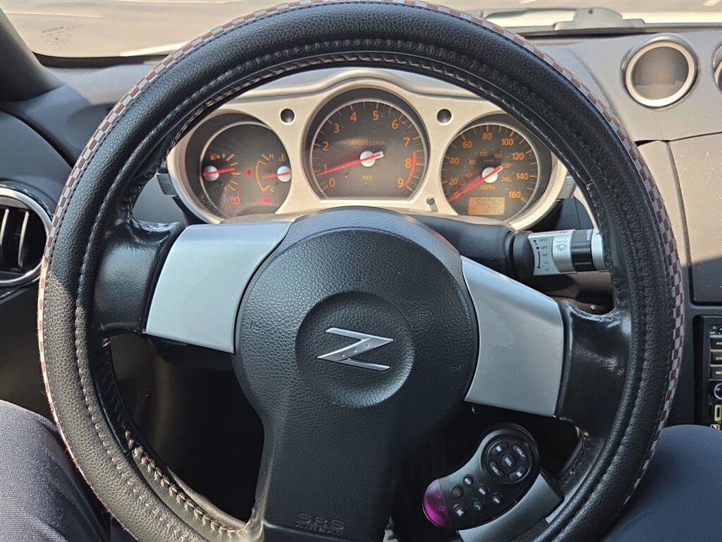 Used 2008 Nissan 350Z Coupe w/ Cargo Convenience Pkg RWD image 11
