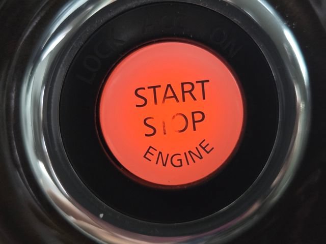 Used 2014 Nissan Quest SV FWD image 36