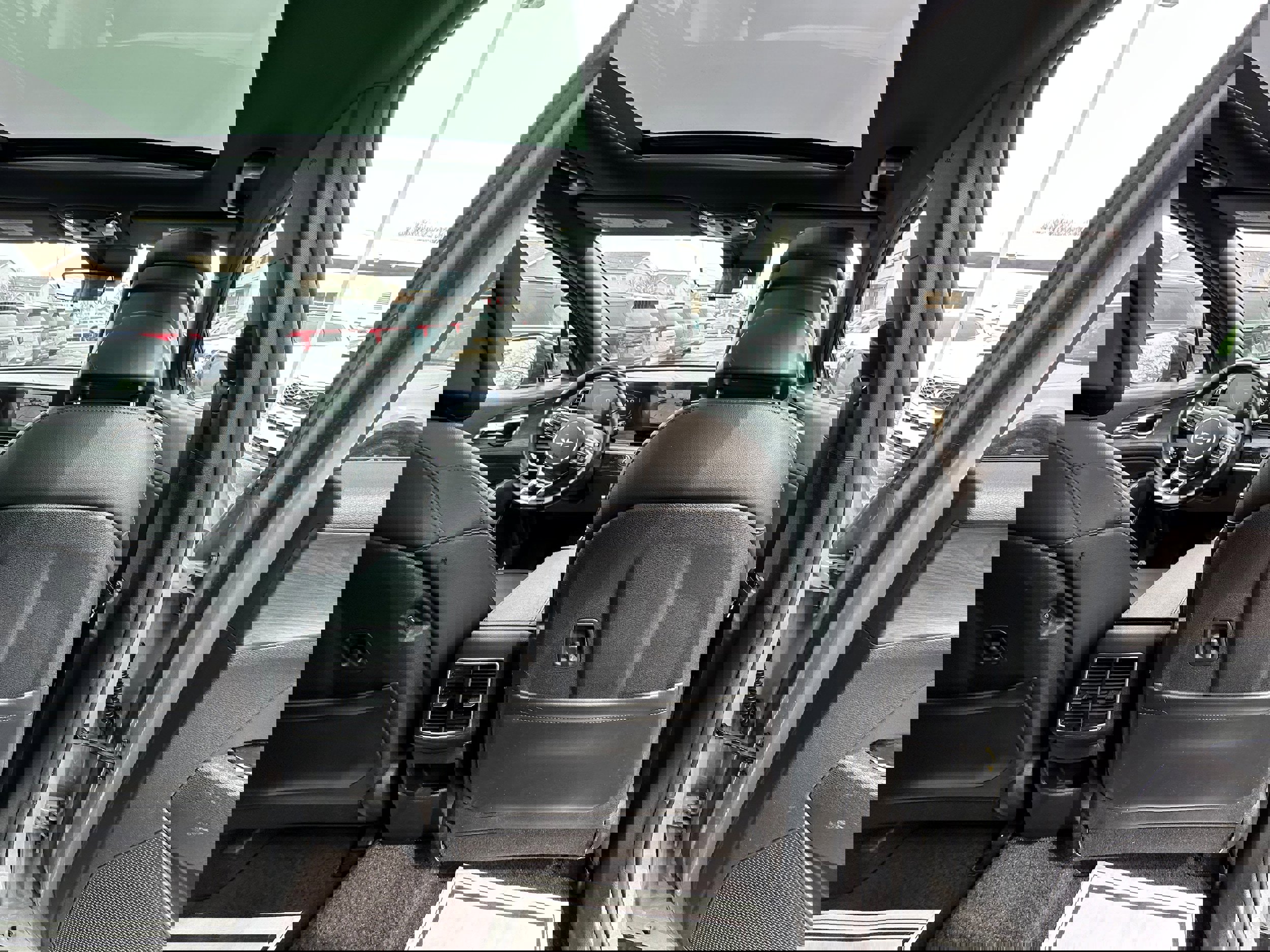 Used 2024 Kia Sportage X-Line w/ X-Line Premium Package image 16