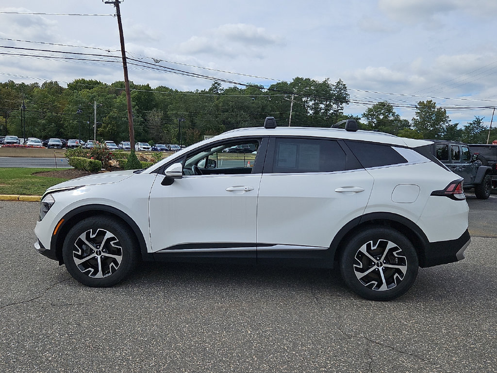 Used 2023 Kia Sportage EX AWD/4WD image 4