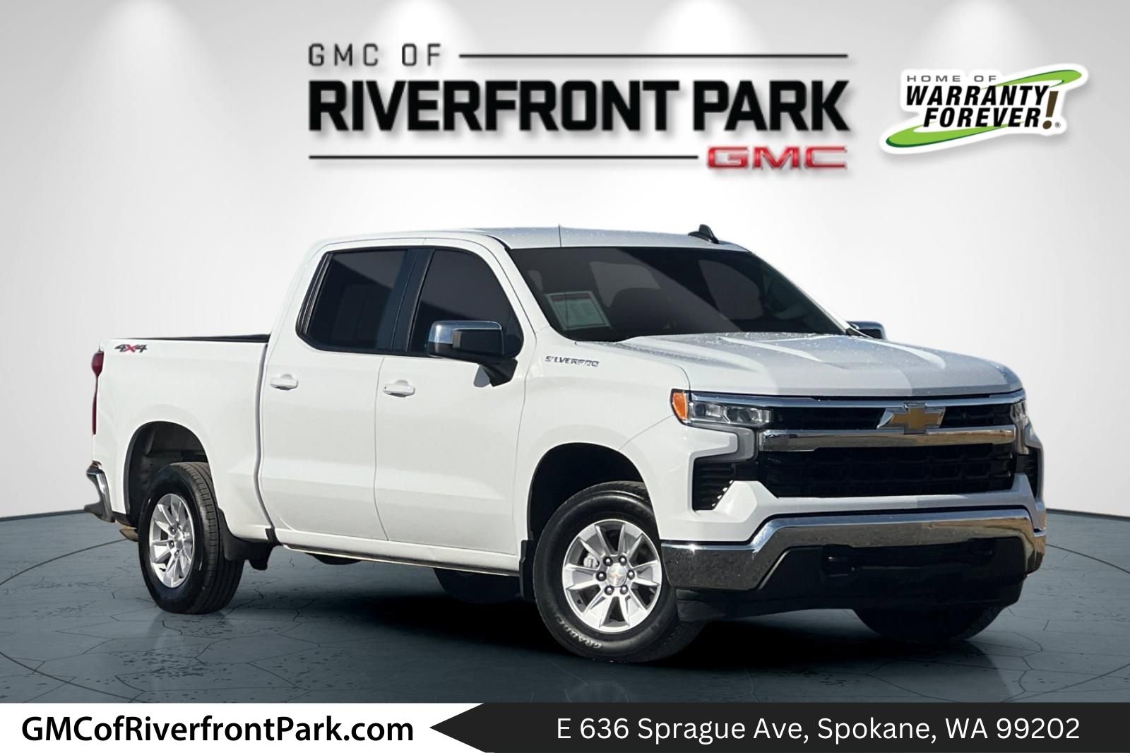 Used 2025 Chevrolet Silverado 1500 LT AWD/4WD image 1